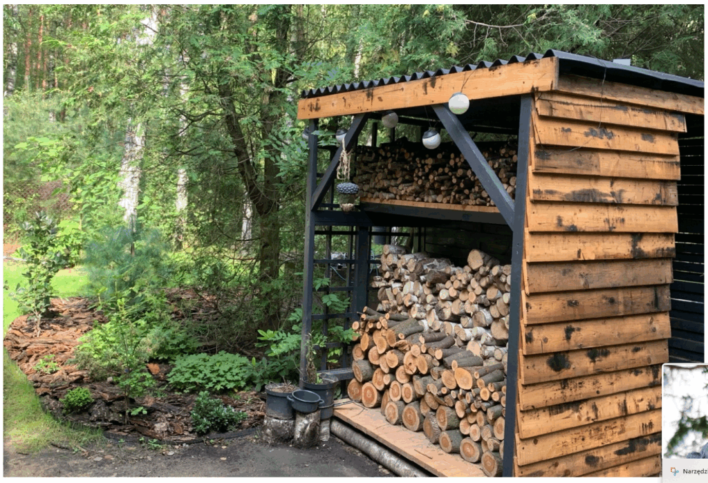 Karmnik Żołądź, zestaw z orzeszkami