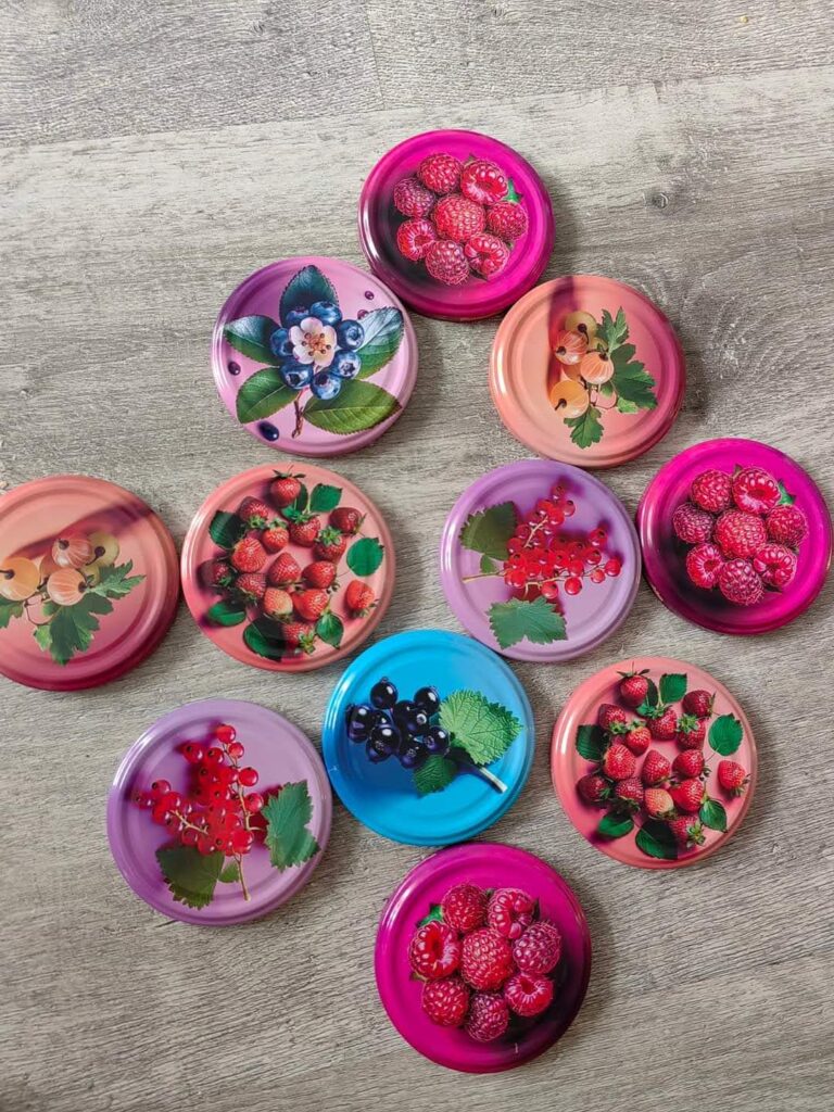 Zakrętki na przetwory Owocowa Magia fi82 20szt